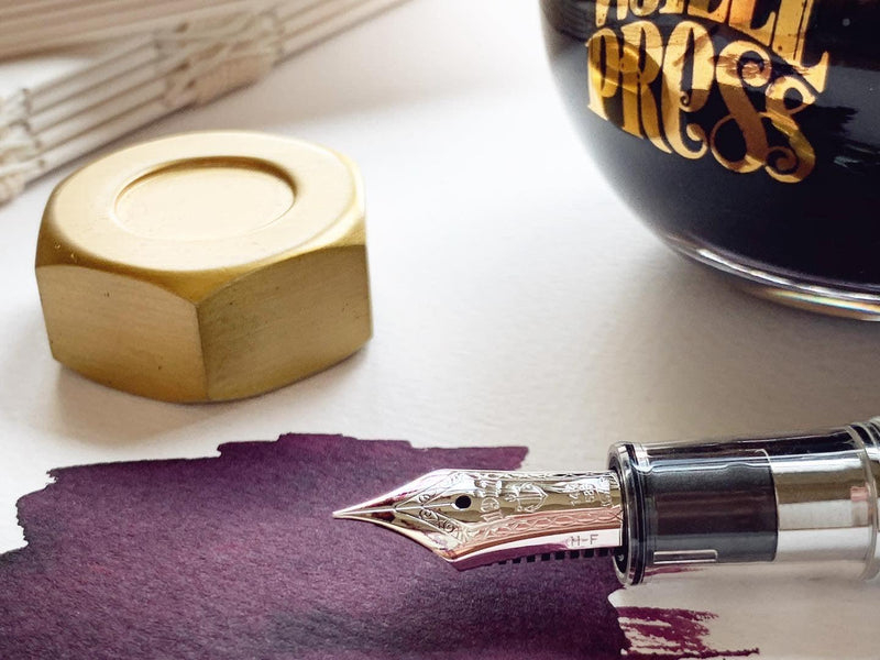 Why Fountain Pens are an Exceptional Tool for Artists