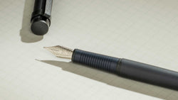 How to Prevent a Fountain Pen From Drying Out