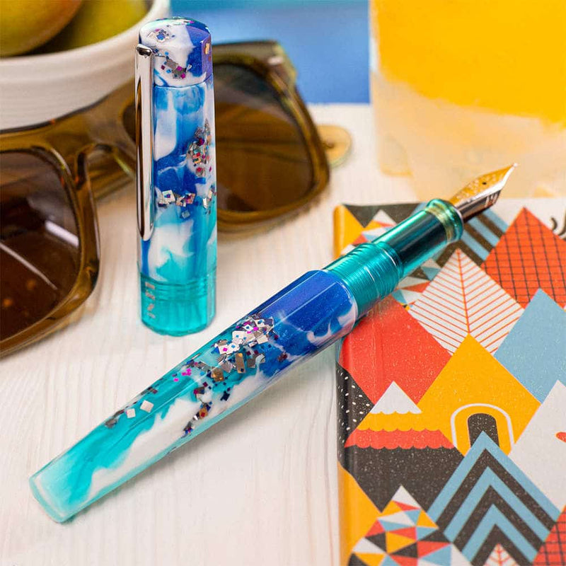 BENU Euphoria Sundae by the Pool by Erick Gama Fountain Pen - Cap and Nib