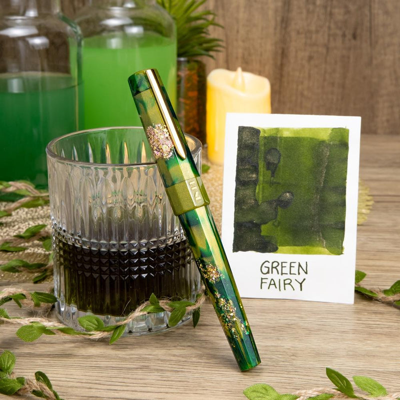 BENU × @the_inkwitch Absinthe Fountain Pen Set | EndlessPens