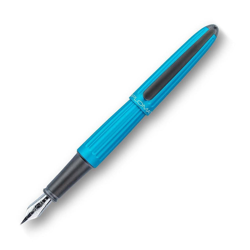 Diplomat Aero Turquoise Fountain Pen - Pen Leaning Left | EndlessPens