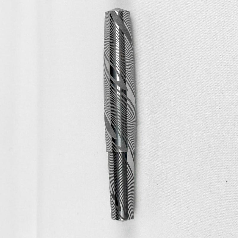 Gravitas Fountain Pen - Dinkey - Damascus