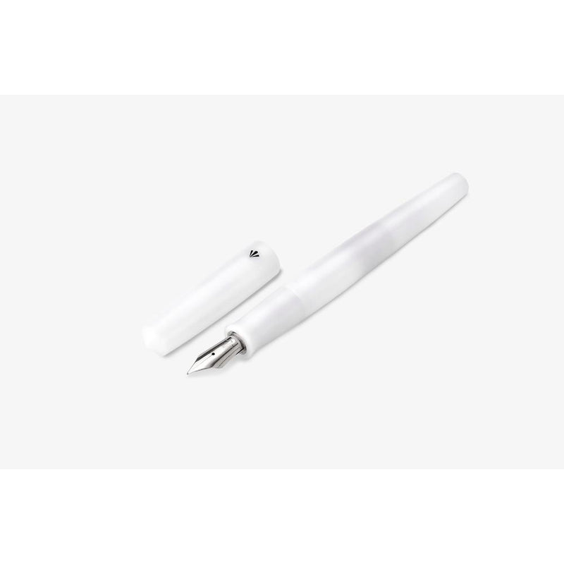 Gravitas Fountain Pen Gravitas - Sentry Full White Delrin
