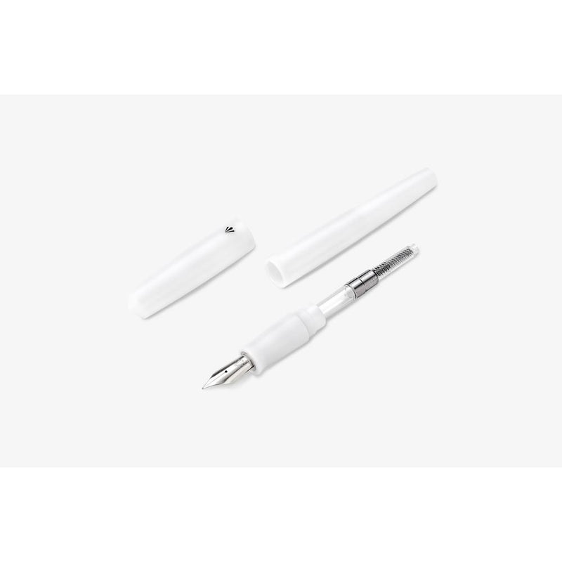 Gravitas Fountain Pen Gravitas - Sentry Full White Delrin
