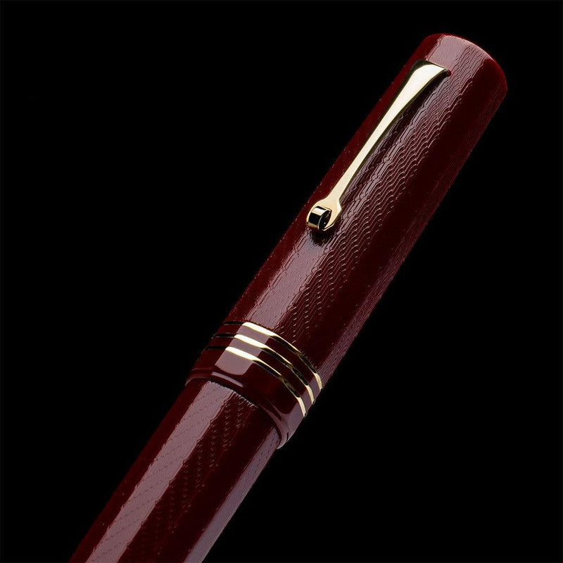 Leonardo Fountain Pen - Dodici 12 Guillochè - Burgundy - Limited Edition (2024)