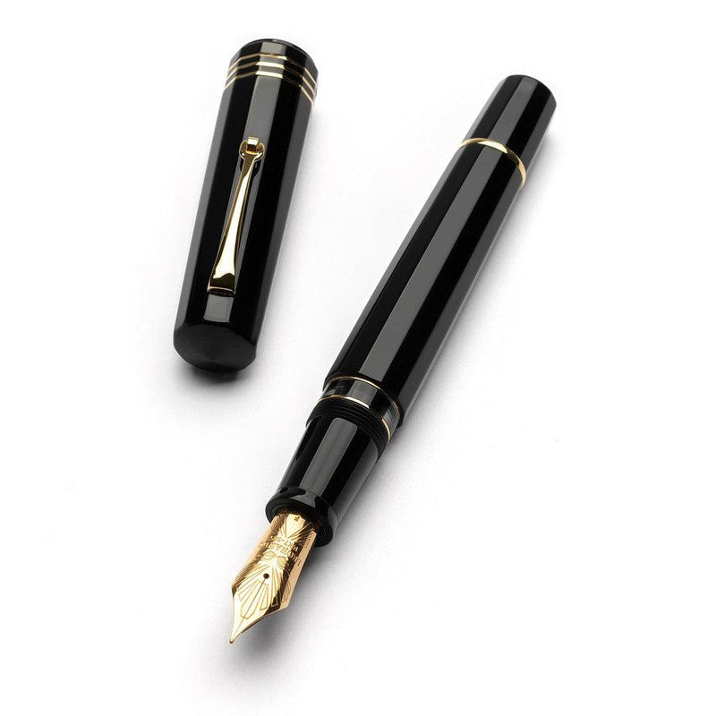 Leonardo Dodici 12 Vulcanica Fountain Pen - Cap Cover Detached From Body Exposing The Nib | EndlessPens