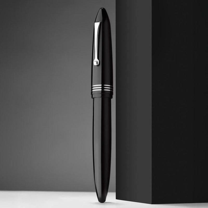Leonardo Fountain Pen - Furore Redesigned - Notte di Furore (14K Gold)