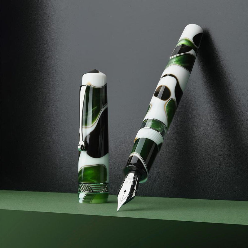 Leonardo Fountain Pen - Momento Magico - Foglia (14K Gold)