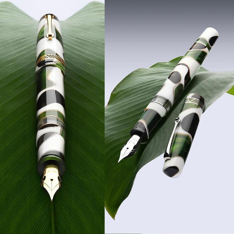 Leonardo Fountain Pen - Momento Magico - Foglia (14K Gold)
