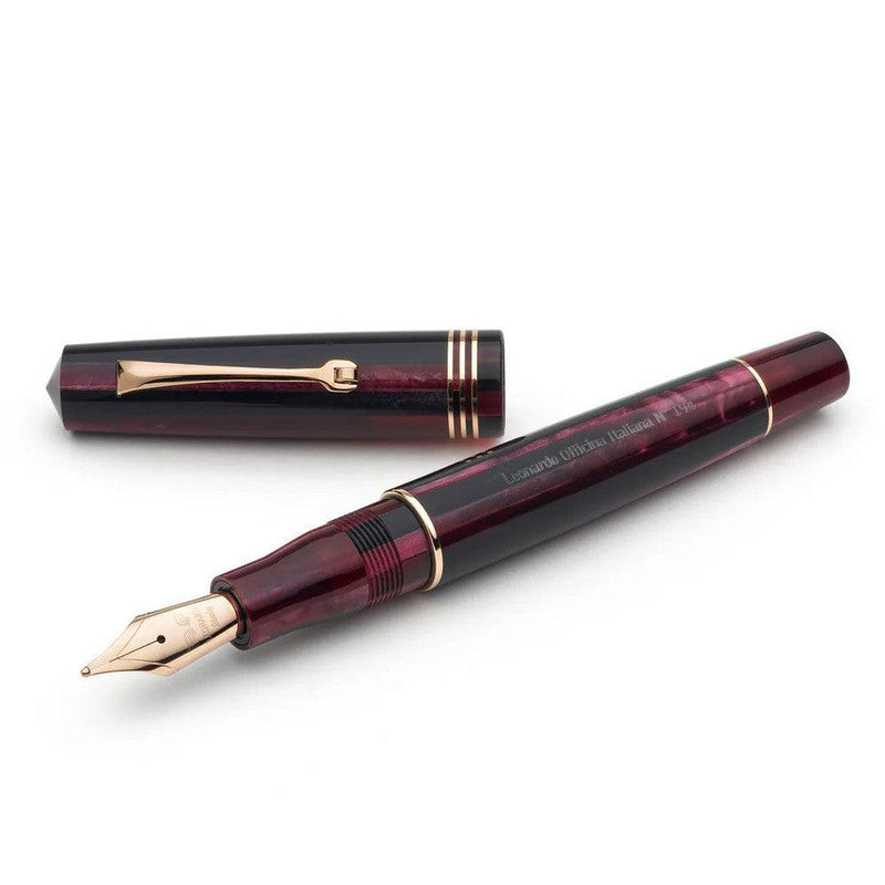 Leonardo Fountain Pen - Momento Zero (14K Gold) - Prugna (Prune)