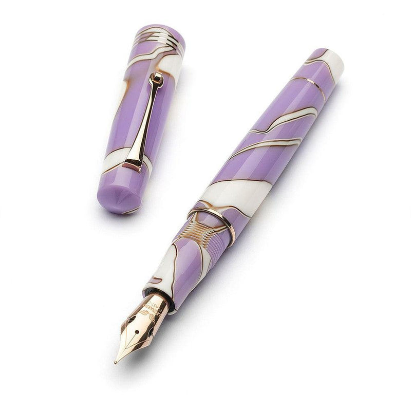 Leonardo Momento Zero Nuvola Lilac Fountain Pen (Stainless Steel) - Pen With Nib Exposed On White Background | EndlessPens