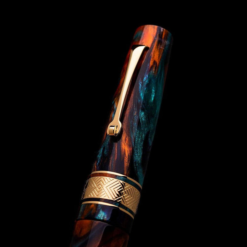 Leonardo Supernova Bohemian Twilight Fountain Pen (gold trim close up angle)