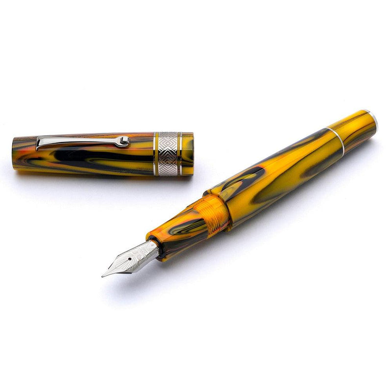 Leonardo Supernova Fountain Pen - Regular - Galleria - Open