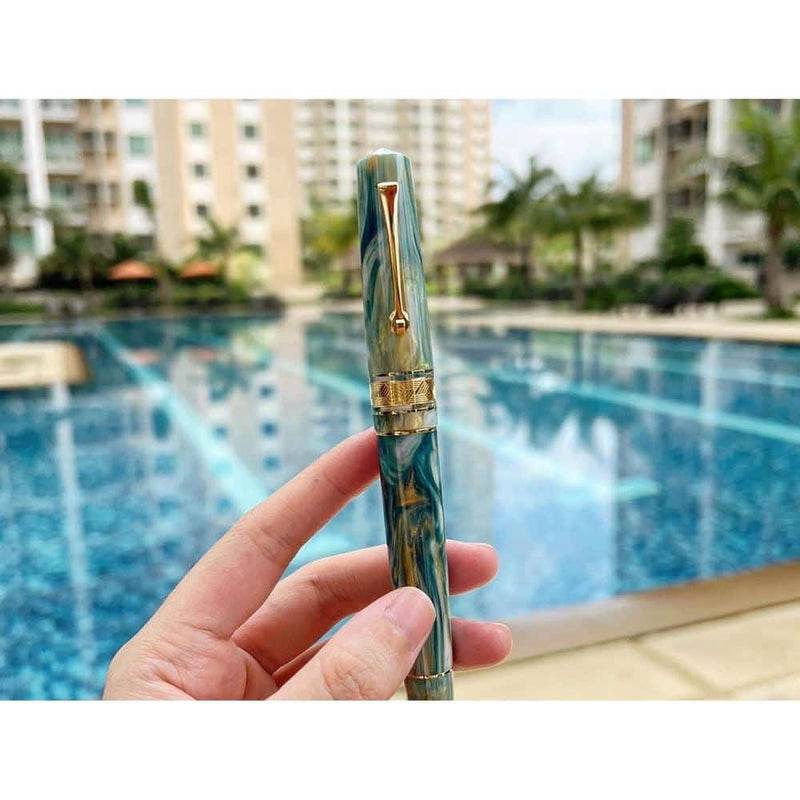 Leonardo × @micahfinds Paraiso (Maldives) Fountain Pen