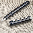 Nahvalur (Narwhal) Fountain Pen - Nautilus - Maylandia Blue