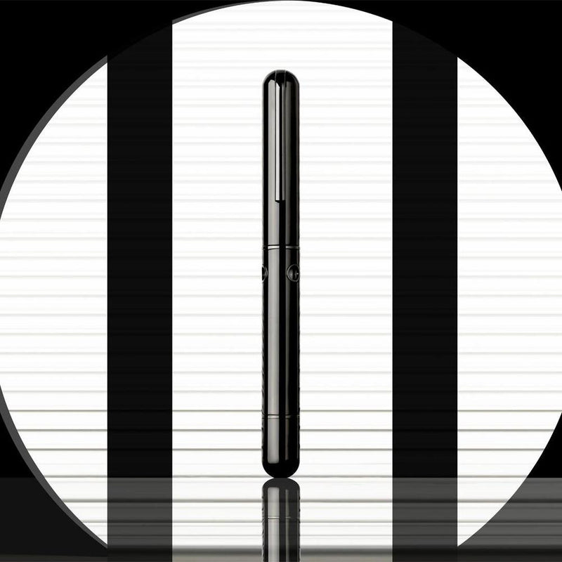 Nahvalur (Narwhal) Fountain Pen - Nautilus (Plongeur Shape) - Cephalopod Black