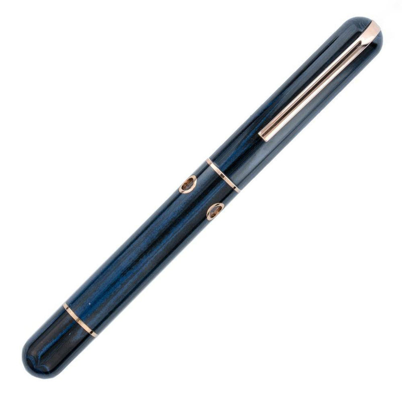 Nahvalur (Narwhal) Fountain Pen - Nautilus (Plongeur Shape) - Maylandia Blue