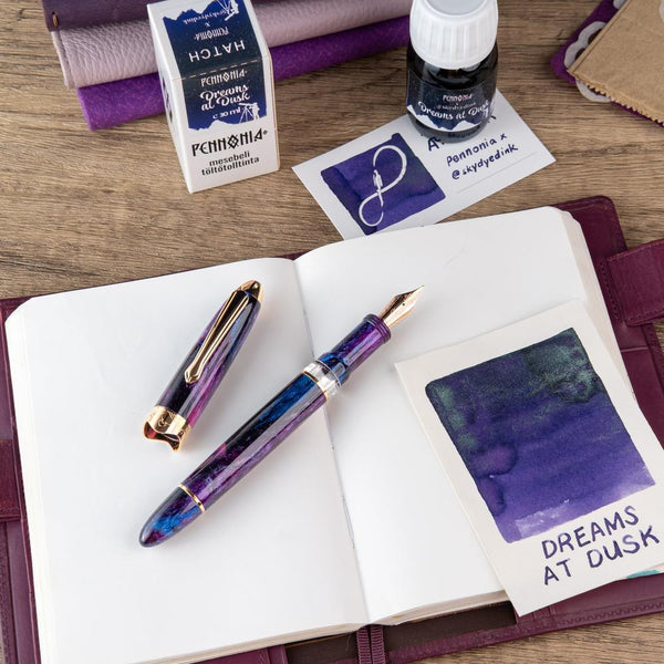 Nahvalur × @skydyedink Starlit Canvas Fountain Pen Set | EndlessPens