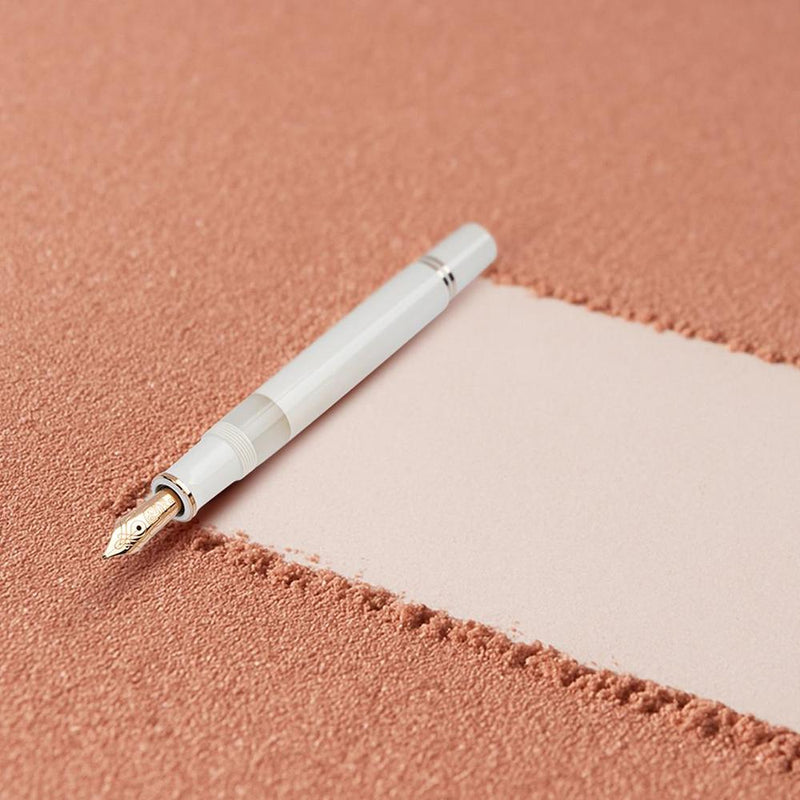 Pelikan Fountain Pen - M600 Souverän White & Rose Gold - Special Edition (2025)