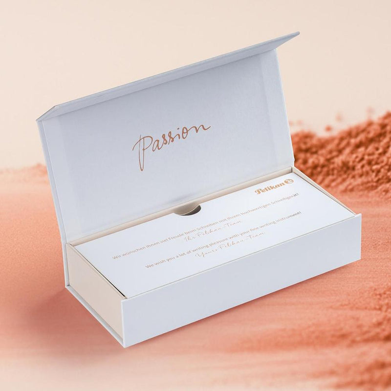Pelikan Fountain Pen - M600 Souverän White & Rose Gold - Special Edition (2025)