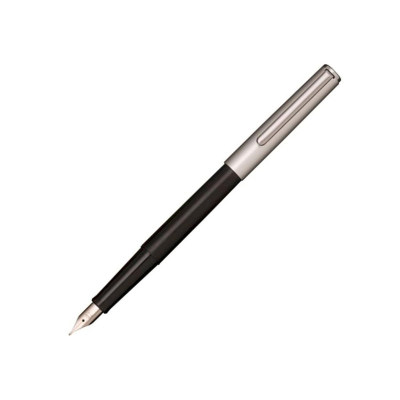 Sailor Hi-Ace Neo Fountain Pen (Blister Packaging) - Black Pen Variant Leaning Right In White Background | EndlessPens