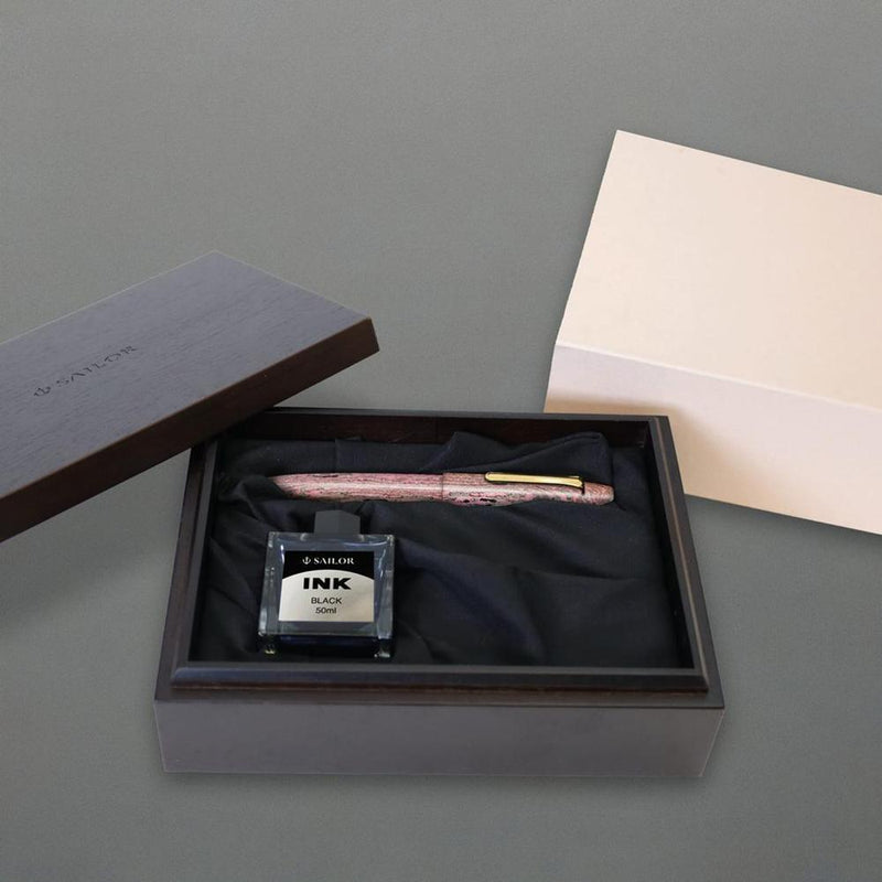 Sailor Fountain Pen - KOP Naginata Togi Ebonite Umesaki - Limited Edition (2025)