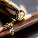 Visconti Medici Briarwood Yellow Gold Trims Fountain Pen (14K Gold) - Pen Cap Details | EndlessPens