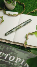 Leonardo × @twenty_sides Utopia Fountain Pen